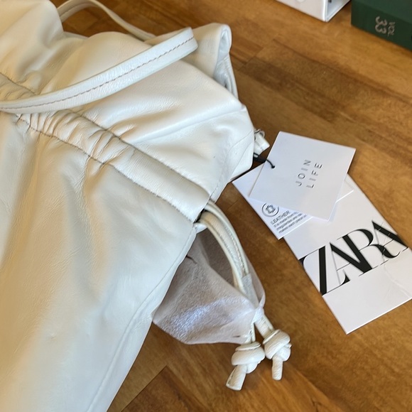 New ZATA CHAIN HANDLED QUILTED LEATHER BAG - Picture 11 of 12